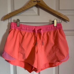 Lululemon Original Low-Rise Hotty Hot Short 2.5” Lined Neon Coral Size 10